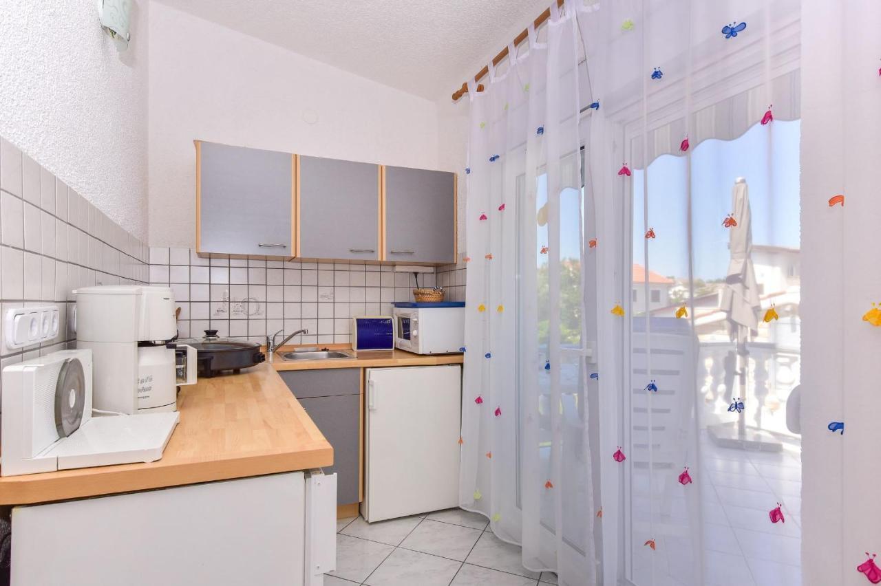 Apartments Rote Rosen Nin Exterior photo
